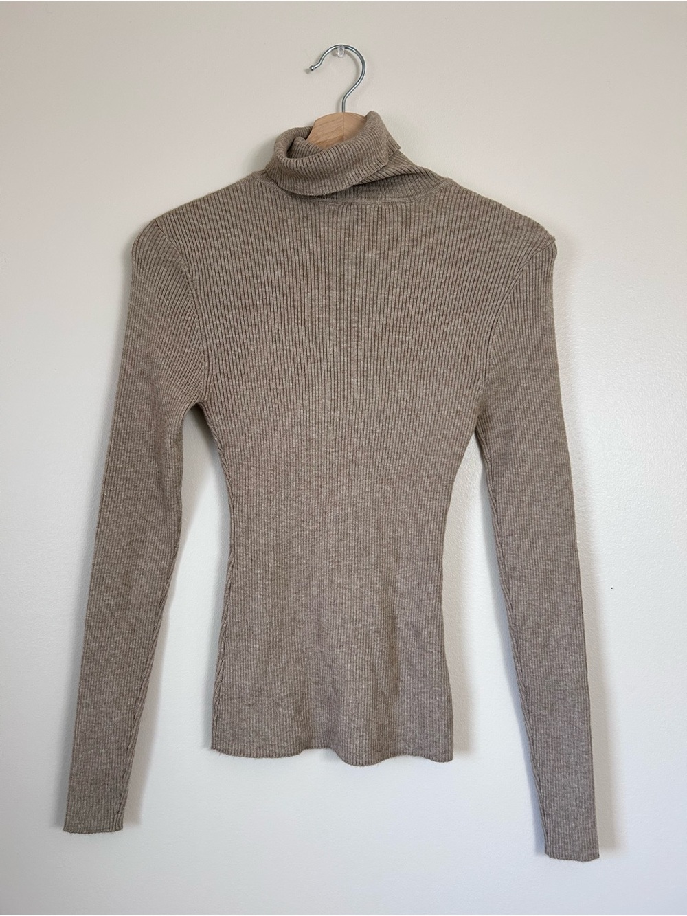 Ribbed Soft Knit Turtleneck Sweater Slim Long Sleeve Neutral Minimalist Beige XS